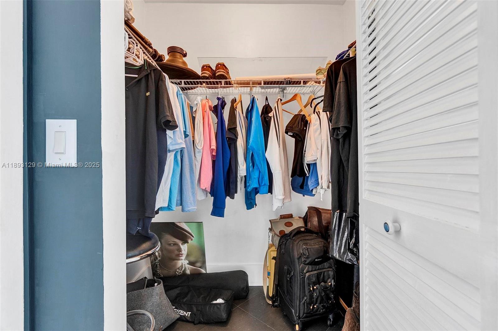 UPTOWN LOFTS CONDO - Residential Lease