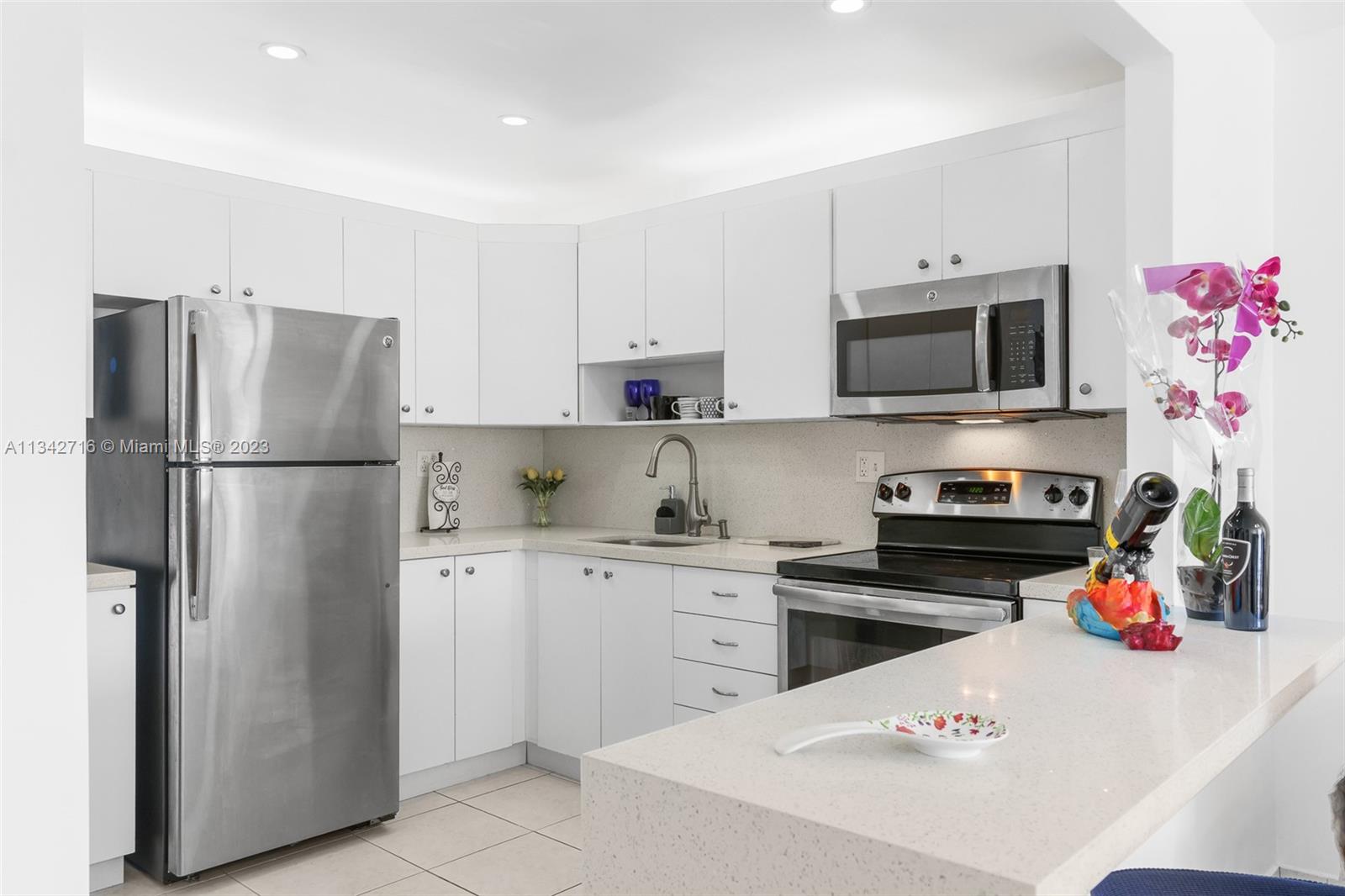 Photo 11 of 77 of 2780 NE 183rd St 1708 condo