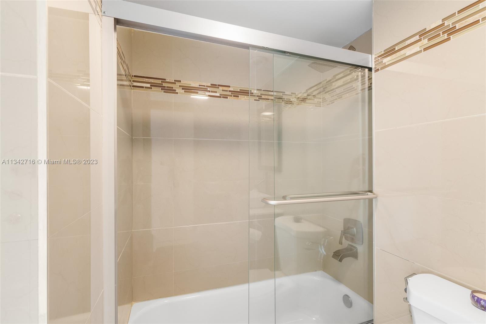 Photo 17 of 77 of 2780 NE 183rd St 1708 condo