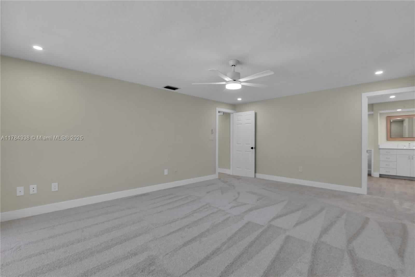 PALM RIVER ESTATES - Residential