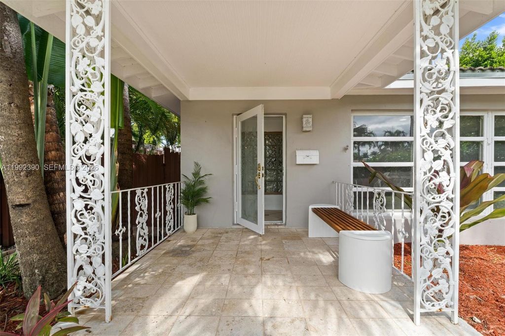 Photo of 1443 Hollywood Blvd #0, Hollywood, FL 33020 (MLS # A11992390)