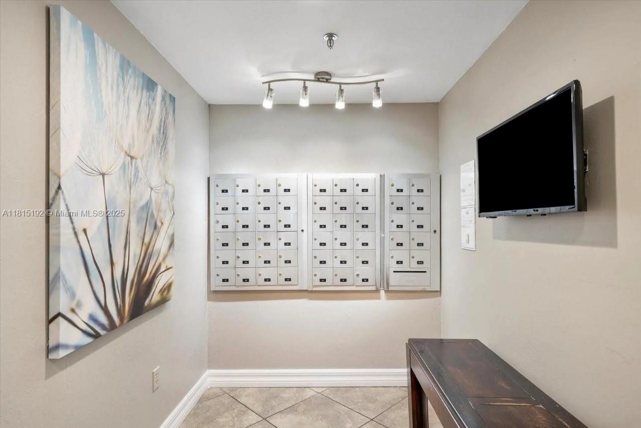 REEF SOUTH CONDO - Residential