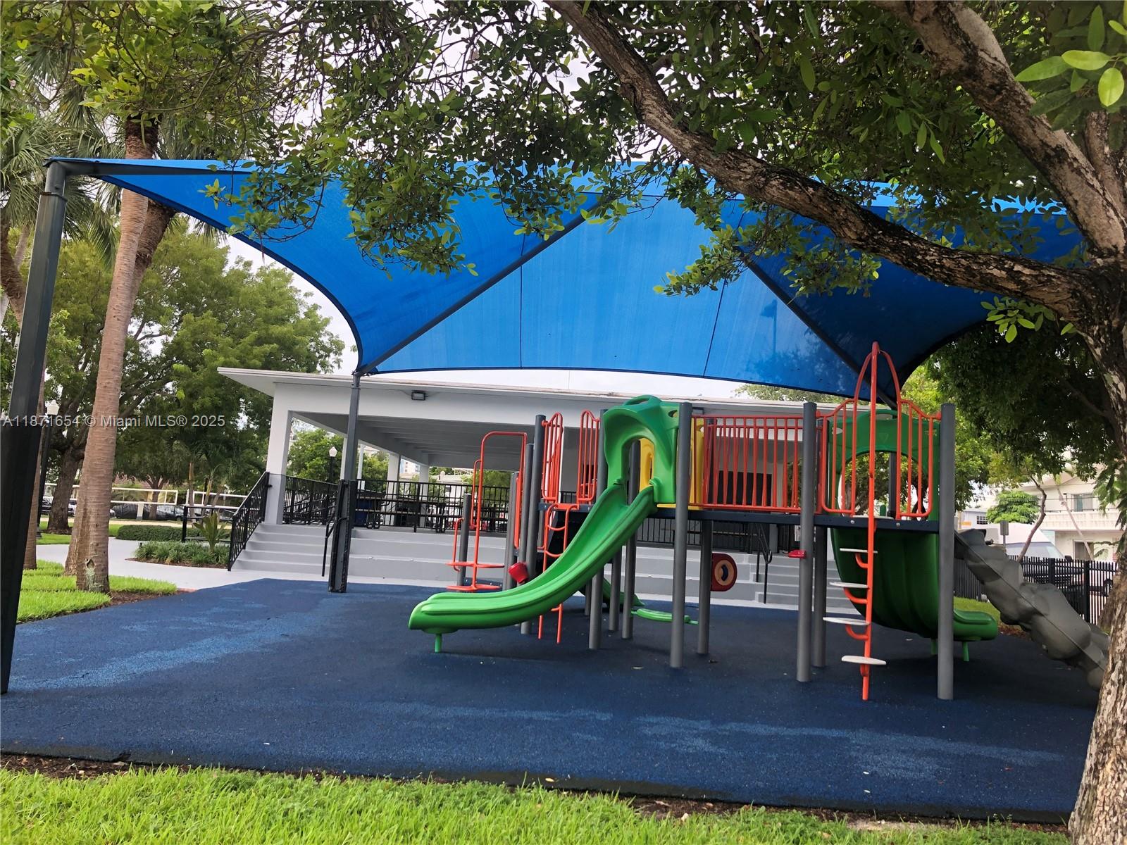 BYRON MARINA CONDO - Residential