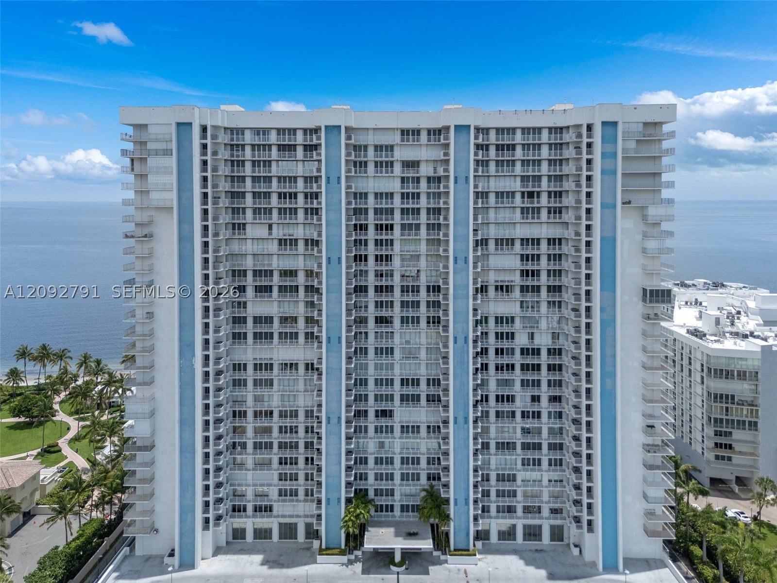 881 Ocean Dr