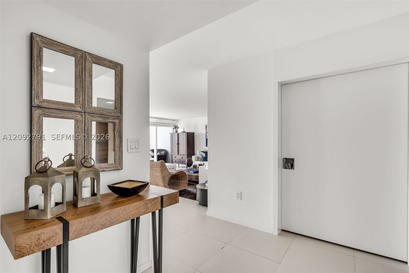 881 Ocean Dr 20E