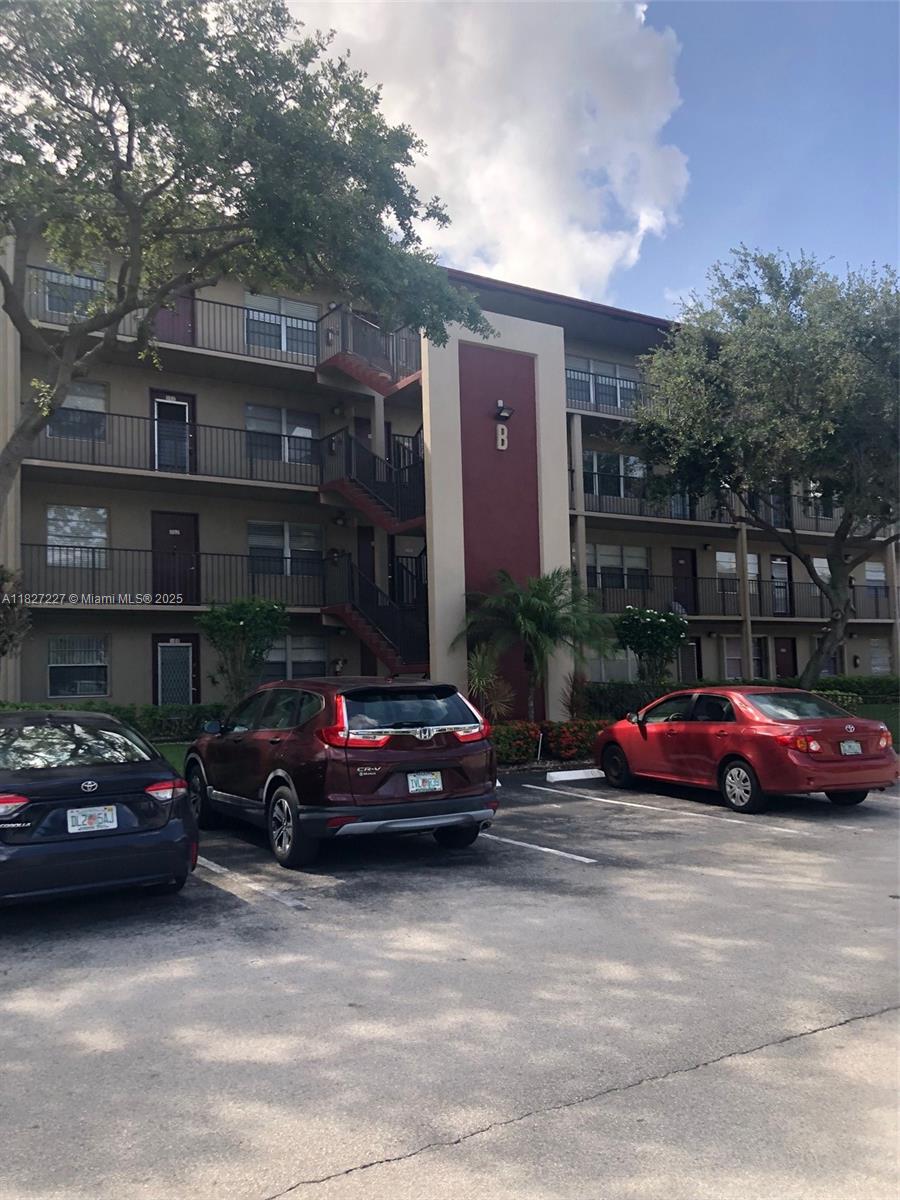 KINGSLEY AT CENTURY VILLA - Residential