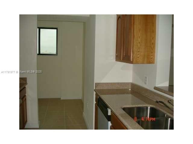 4242 NW 2 ST 1601