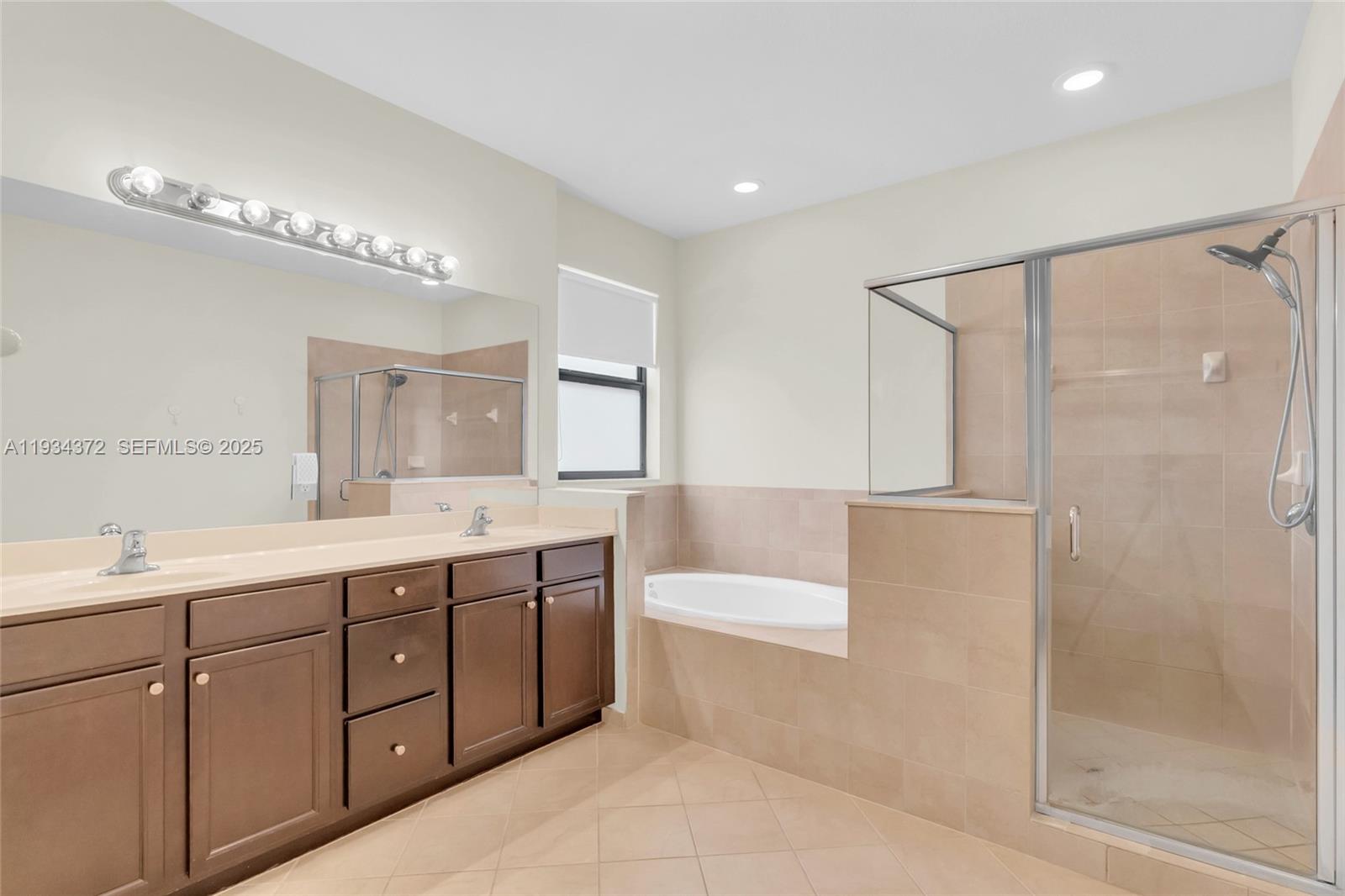 SILVER PALM EAST SEC TWO - Residential