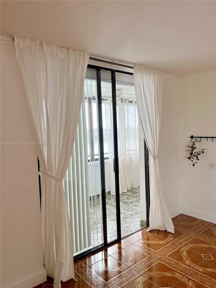 CEDAR GLENN CONDO APTS EA - Residential