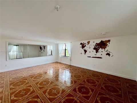 671 NE 195th St 425-E Miami FL 33179