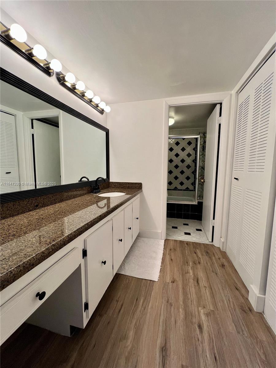 CEDAR GLENN CONDO APTS EA - Residential