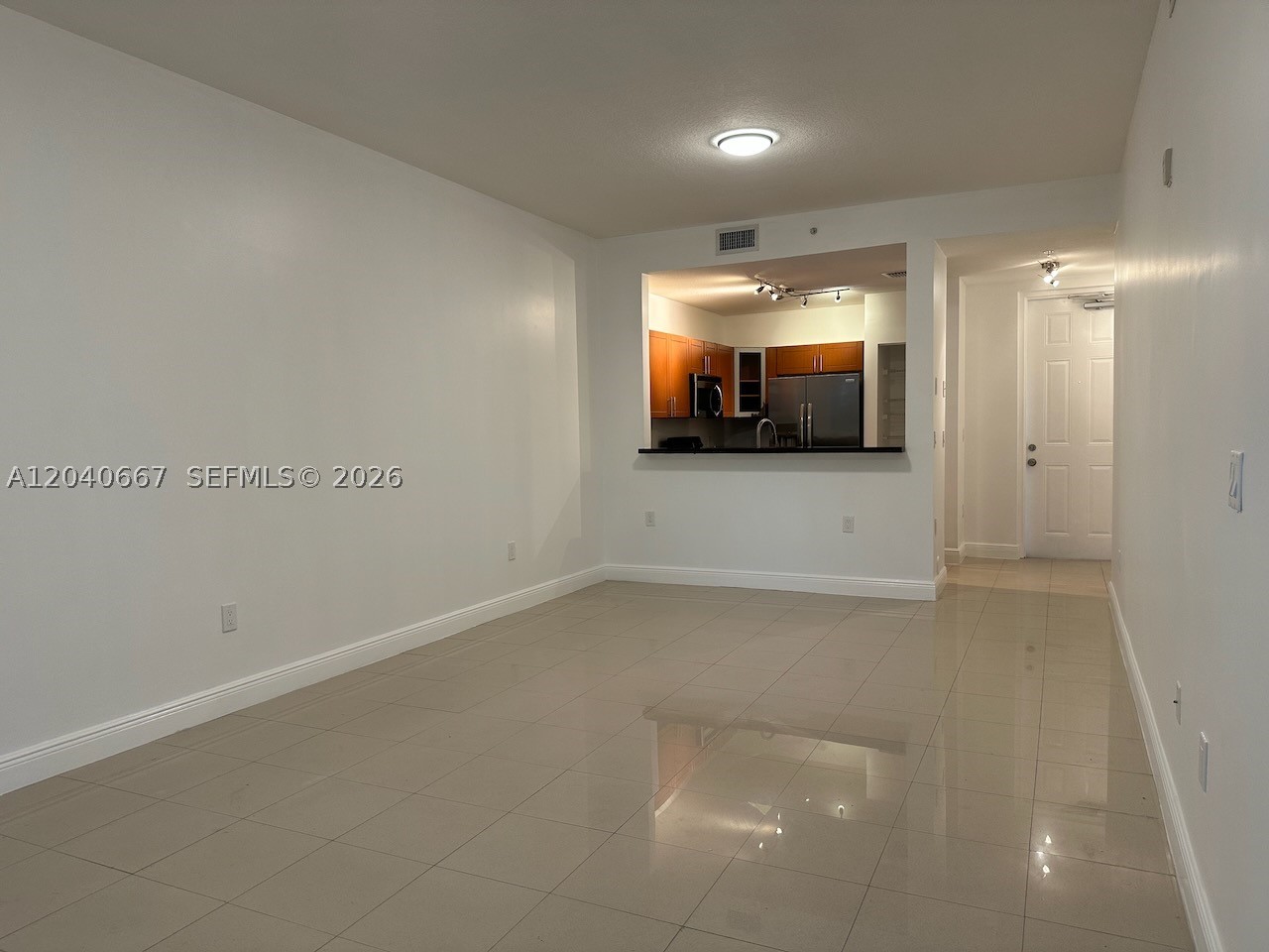 652 NE 63rd St 102