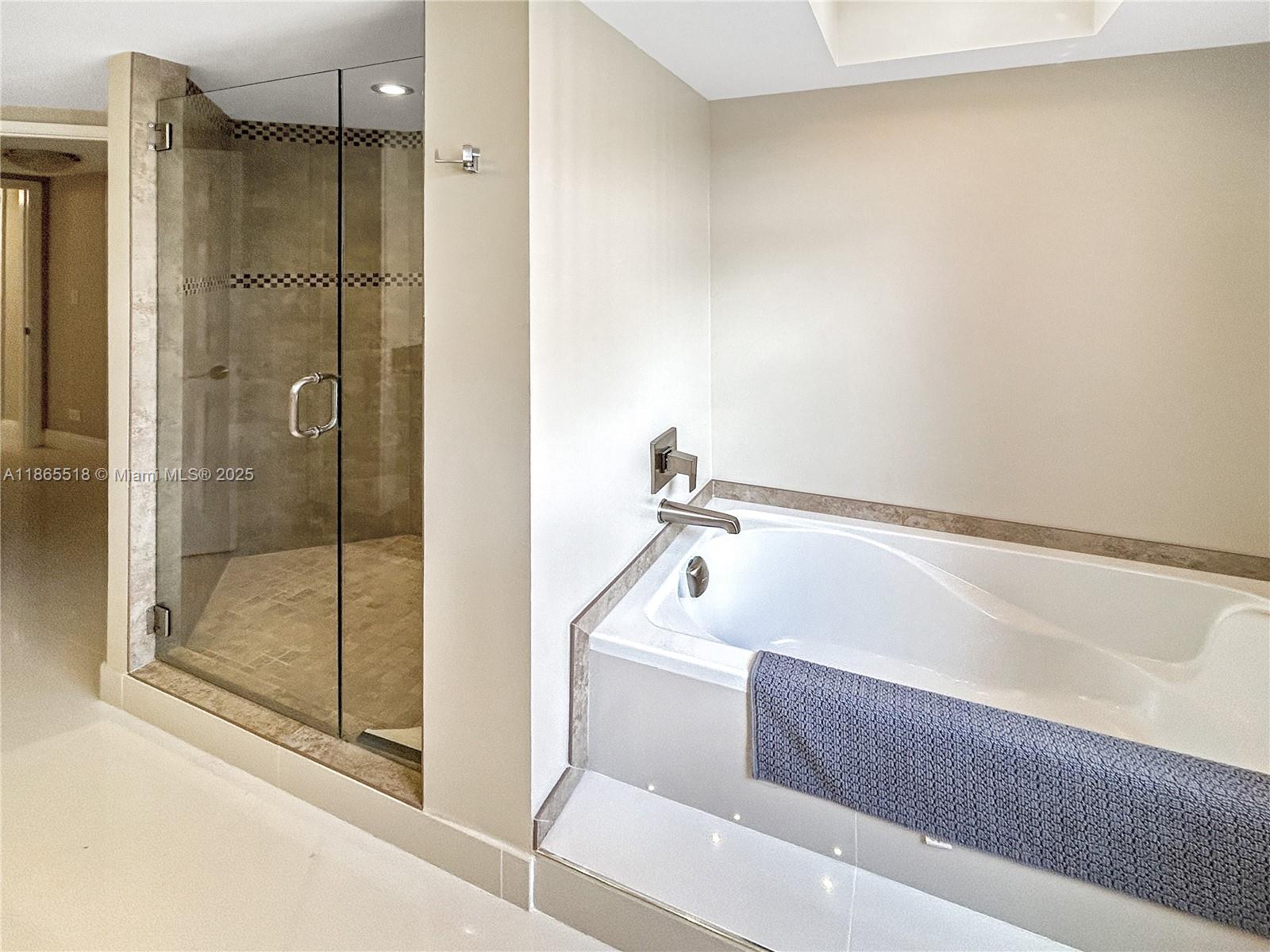 ENVIRON TOWERS II CONDO - Residential Lease