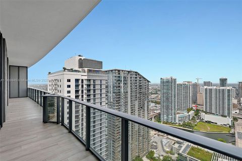 45 SW 9th St 4509 Miami FL 33130