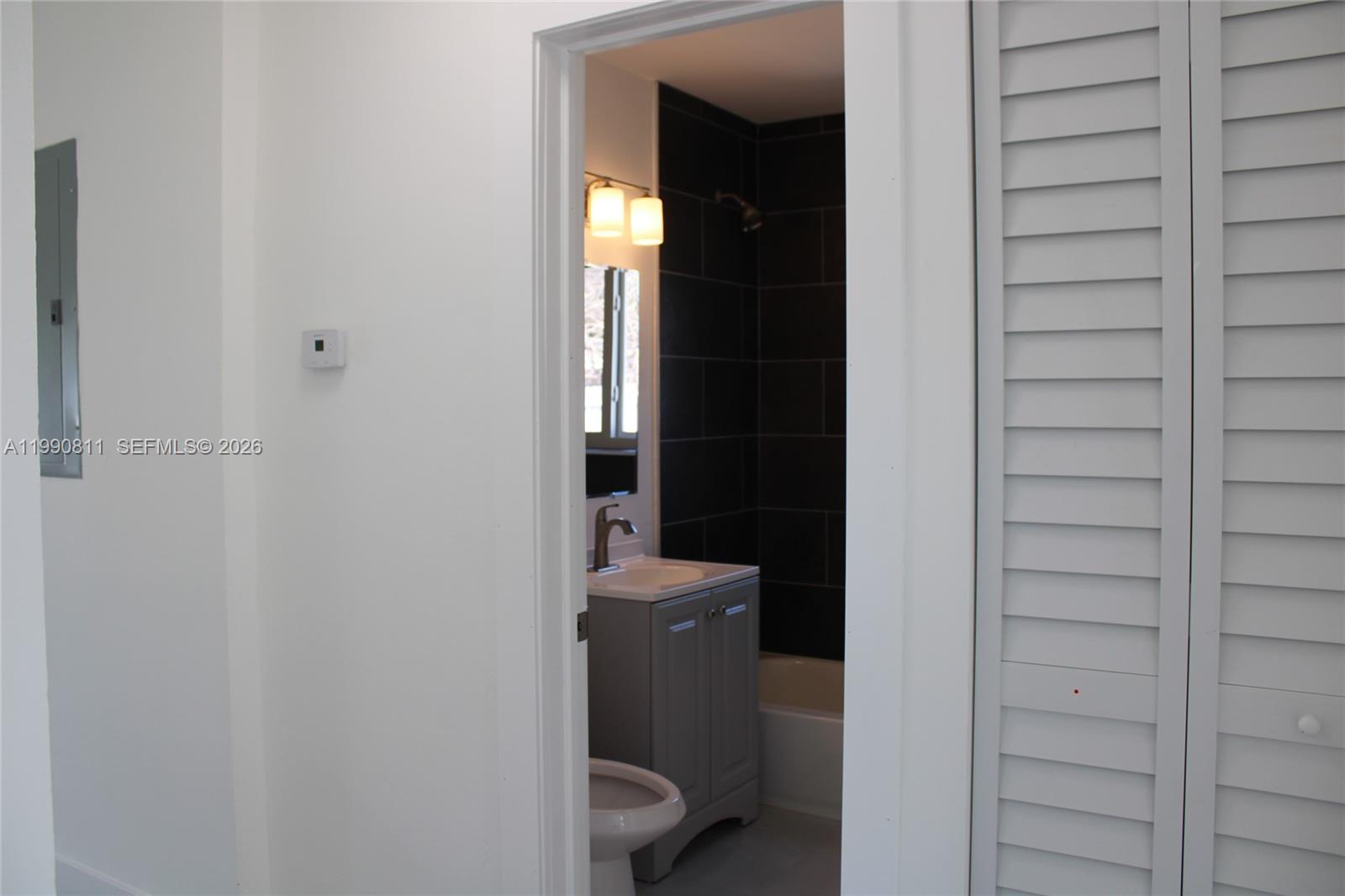 ANDERSON HEIGHTS - Residential