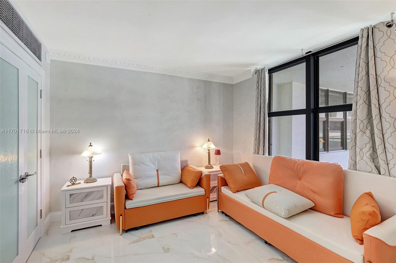 BALMORAL CONDO - Residential Lease