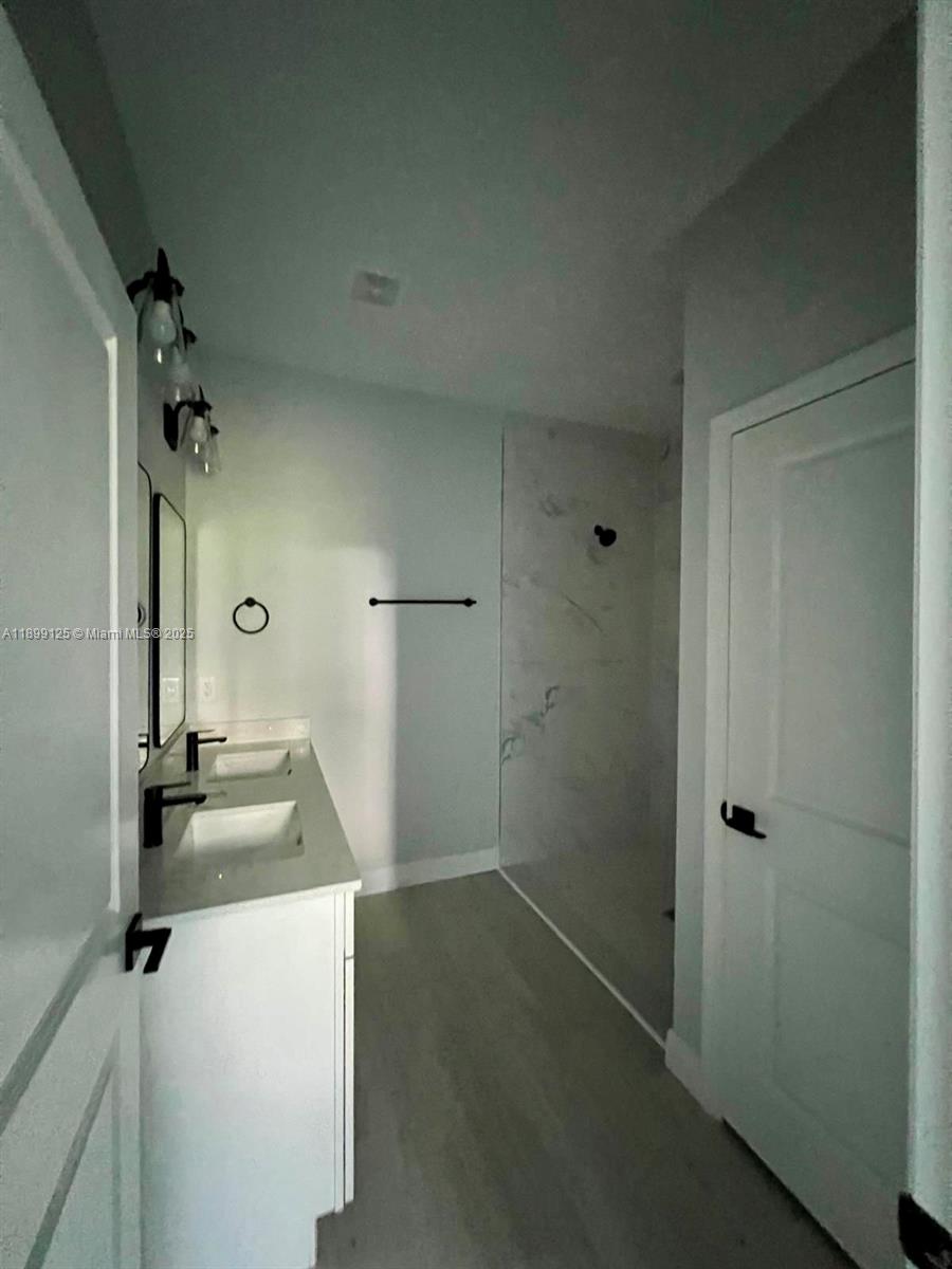 Port Charlotte Sec10-40-22 - Residential Lease