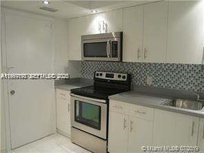 FOUNTAINVIEW CONDO - Residential Lease