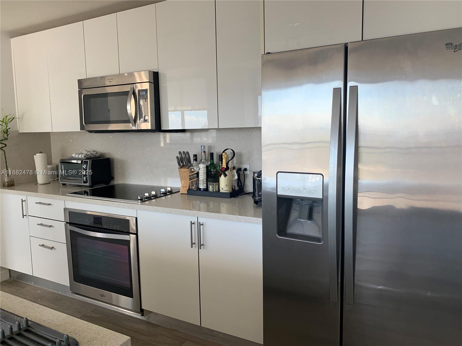 999 SW 1st Ave 1703