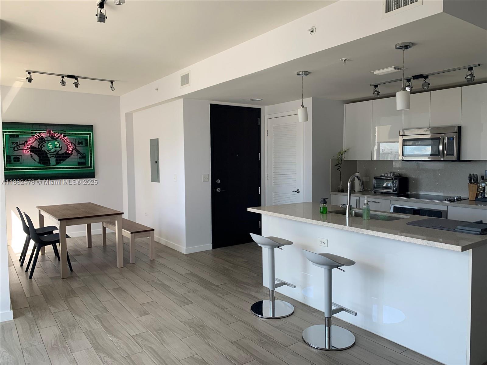 999 SW 1st Ave 1703