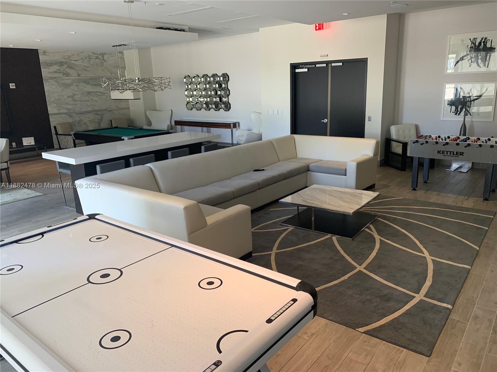 NINE AT MARY BRICKELL VIL - Residential