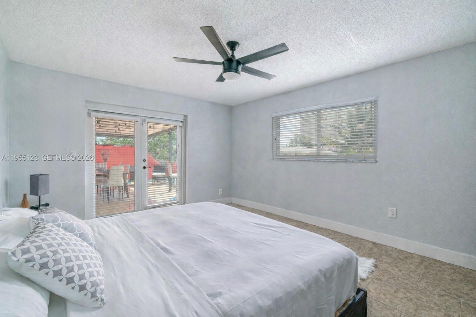 RIVERSIDE FARMS - Residential