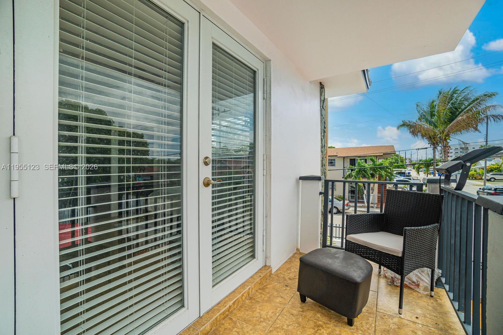 RIVERSIDE FARMS - Residential