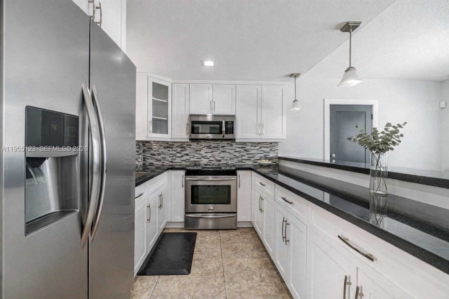 RIVERSIDE FARMS - Residential