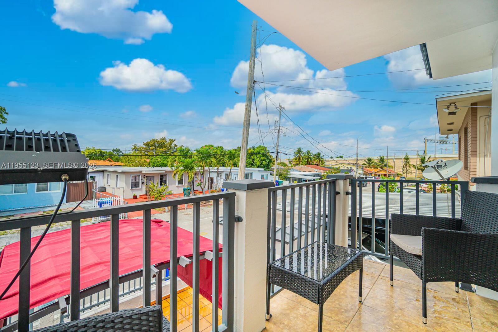 RIVERSIDE FARMS - Residential