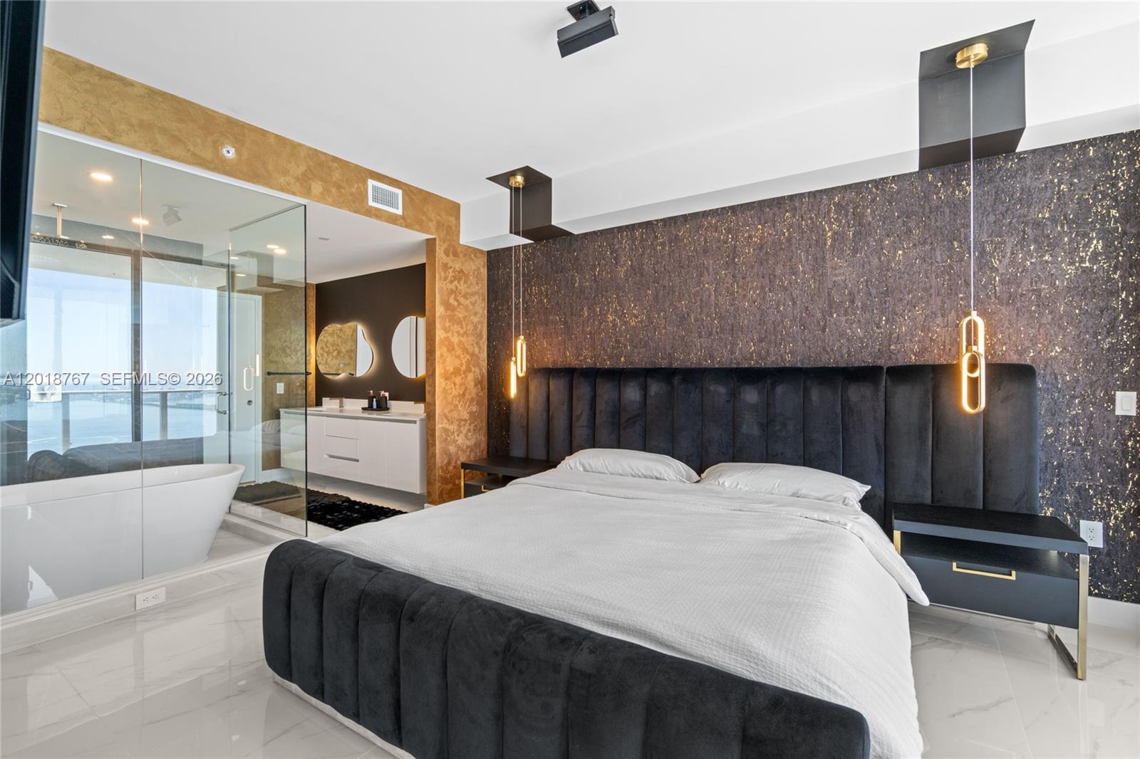 ARIA RESERVE - Residential