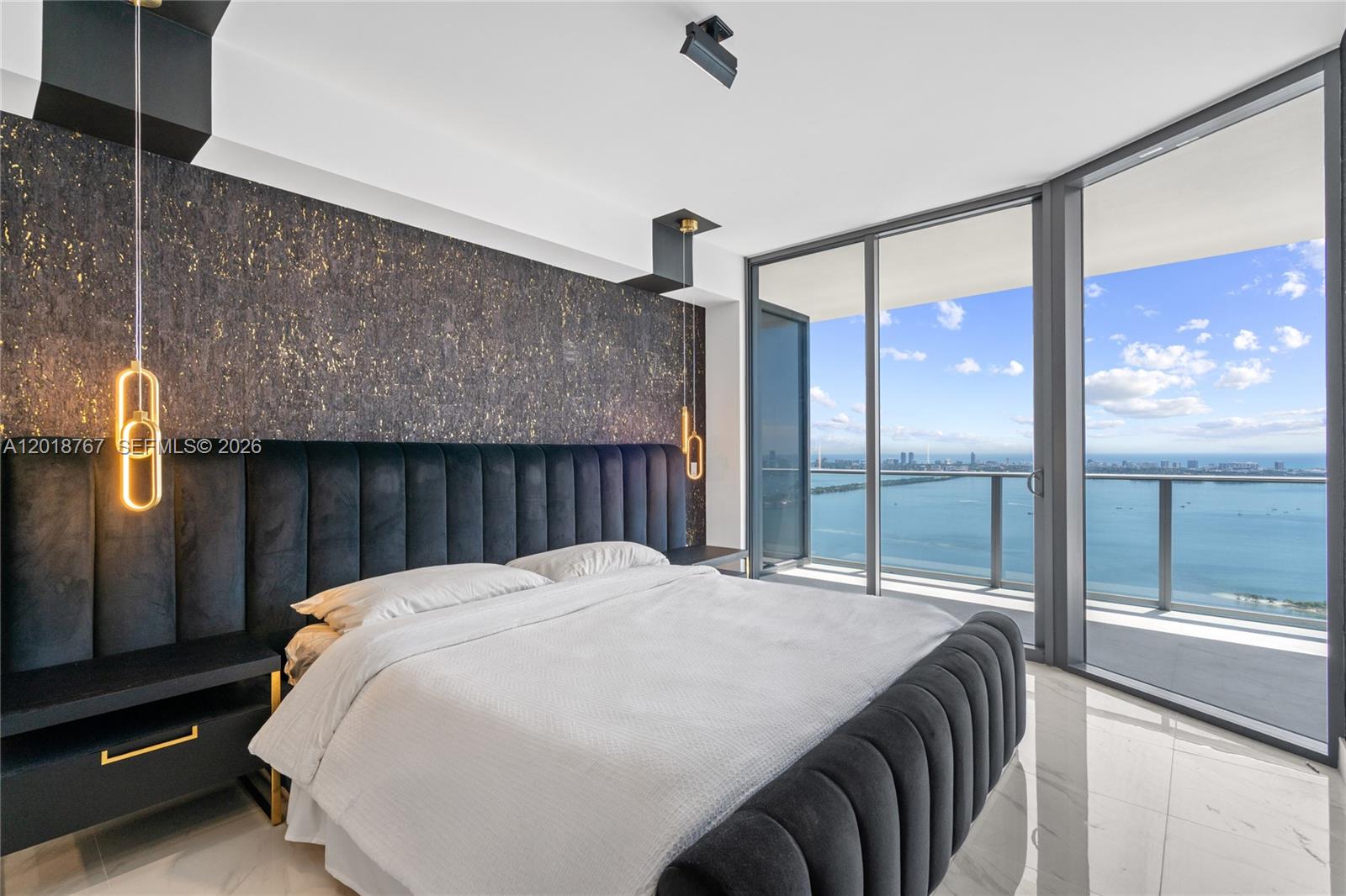 ARIA RESERVE - Residential