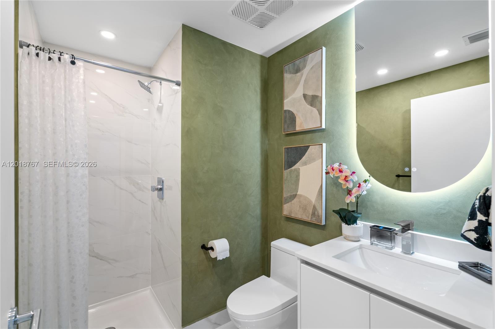 ARIA RESERVE - Residential