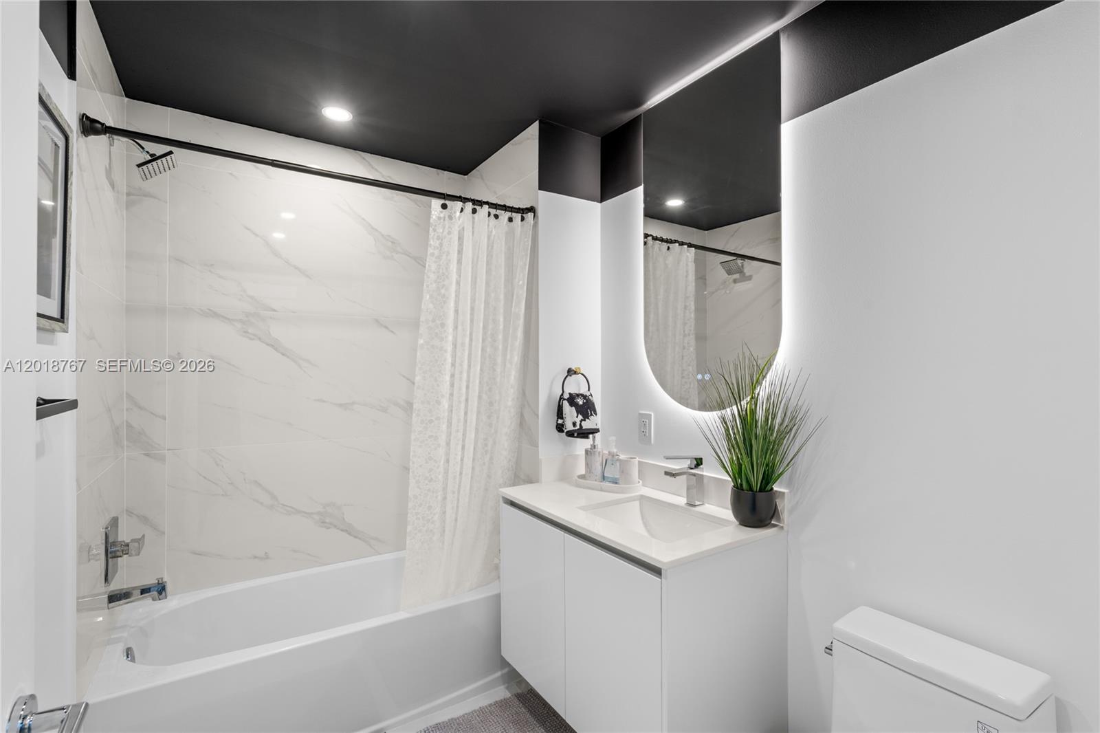 ARIA RESERVE - Residential