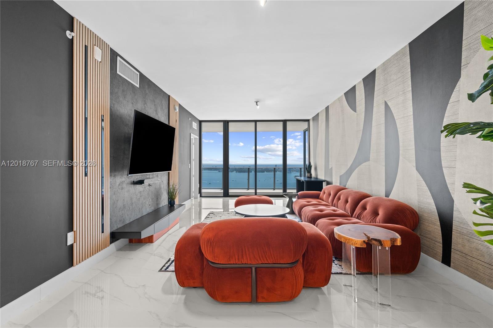 ARIA RESERVE - Residential