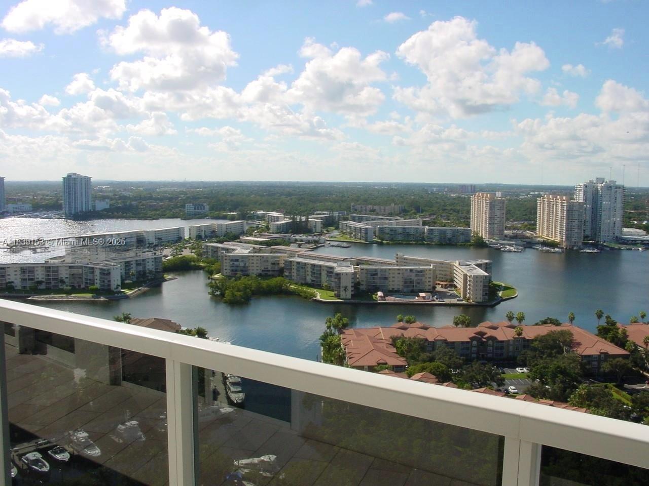 BELLINI AT WILLIAMS ISLAN - Residential