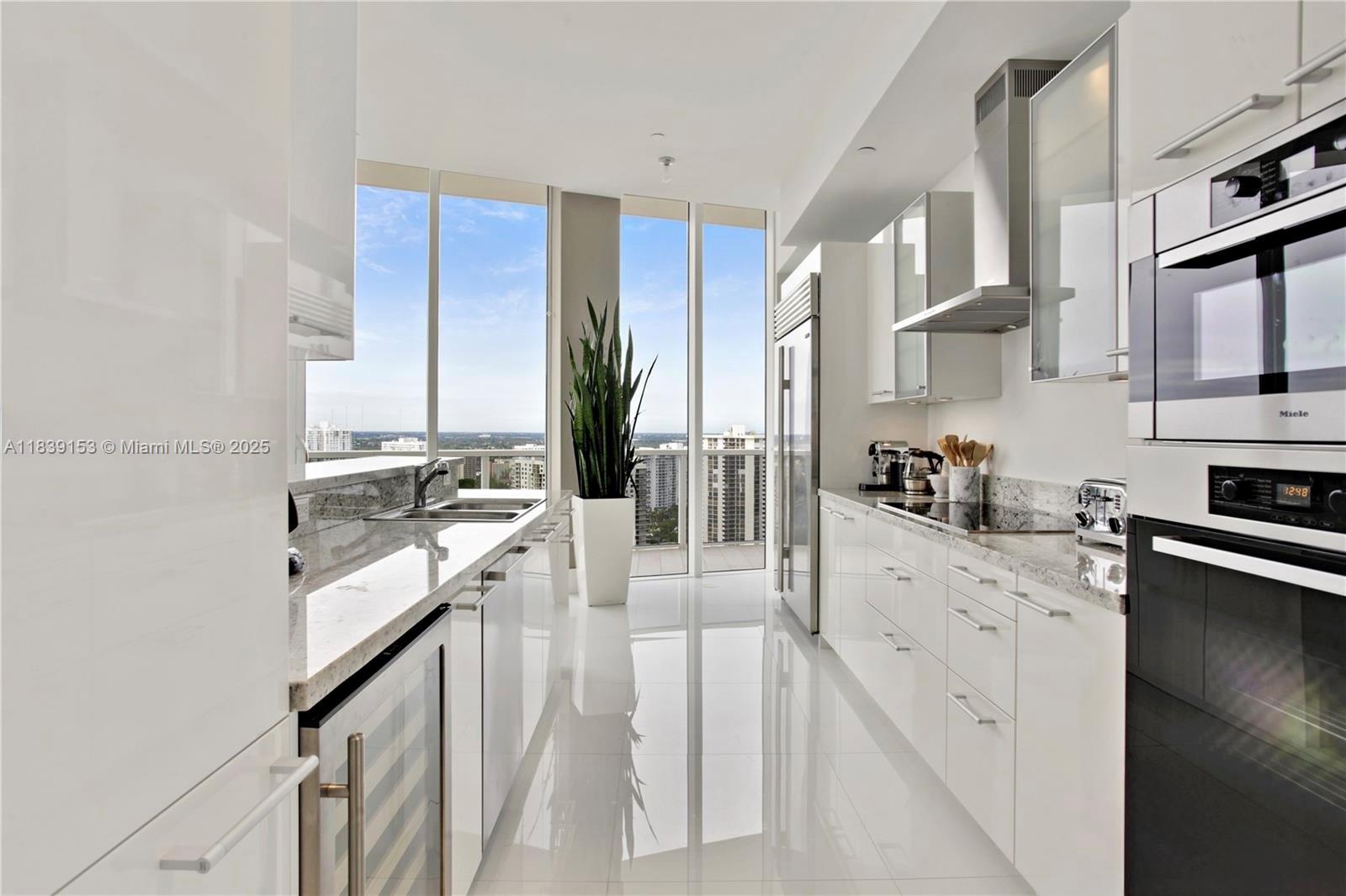 BELLINI AT WILLIAMS ISLAN - Residential