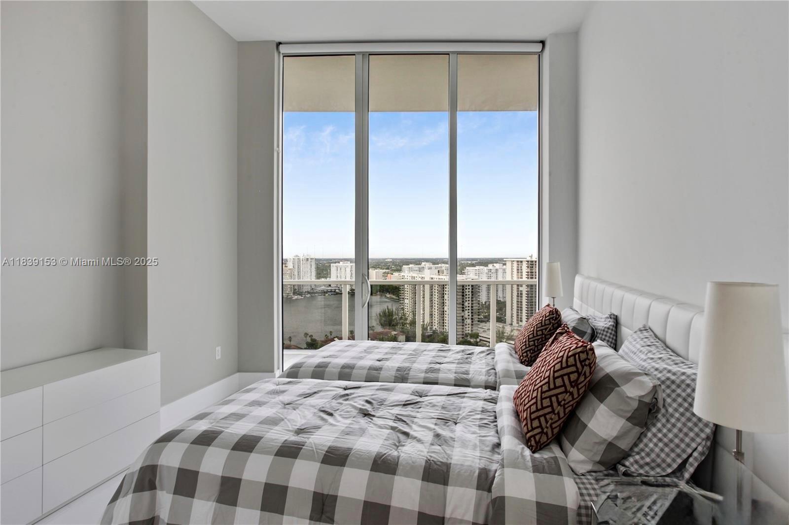 BELLINI AT WILLIAMS ISLAN - Residential