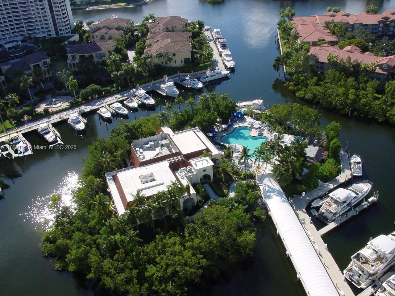 BELLINI AT WILLIAMS ISLAN - Residential