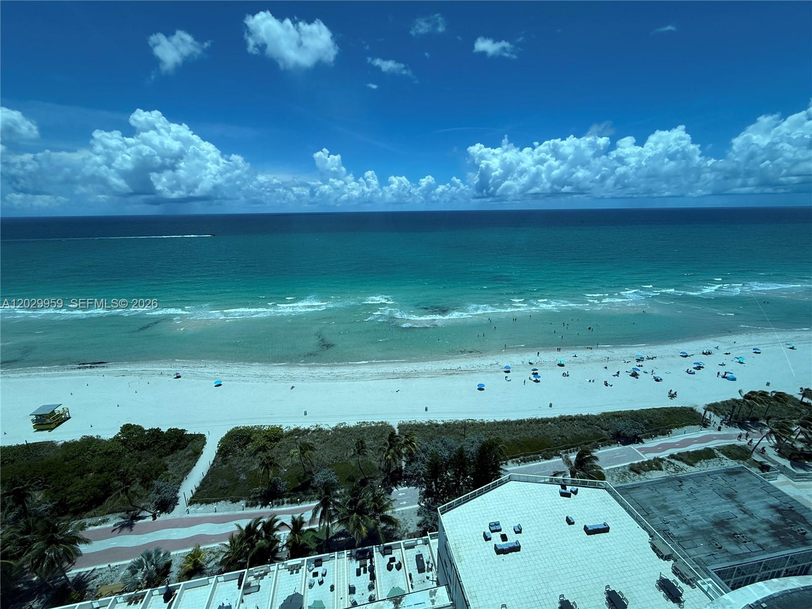 5445 Collins Ave 1701