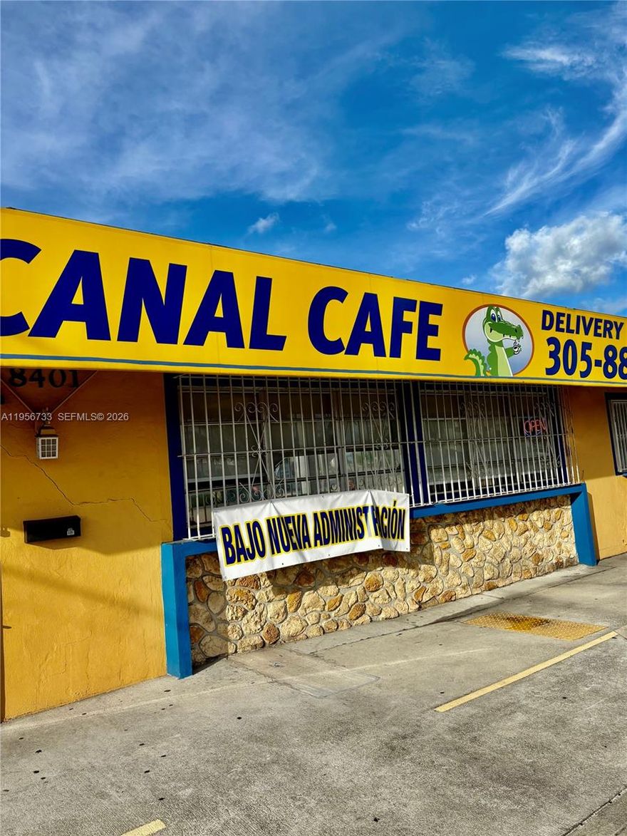 Coffee shop for sale in Medley, Florida, surrounded by warehouses, with all licenses up-to-date and ready to generate income from day one. Schedule your appointment.