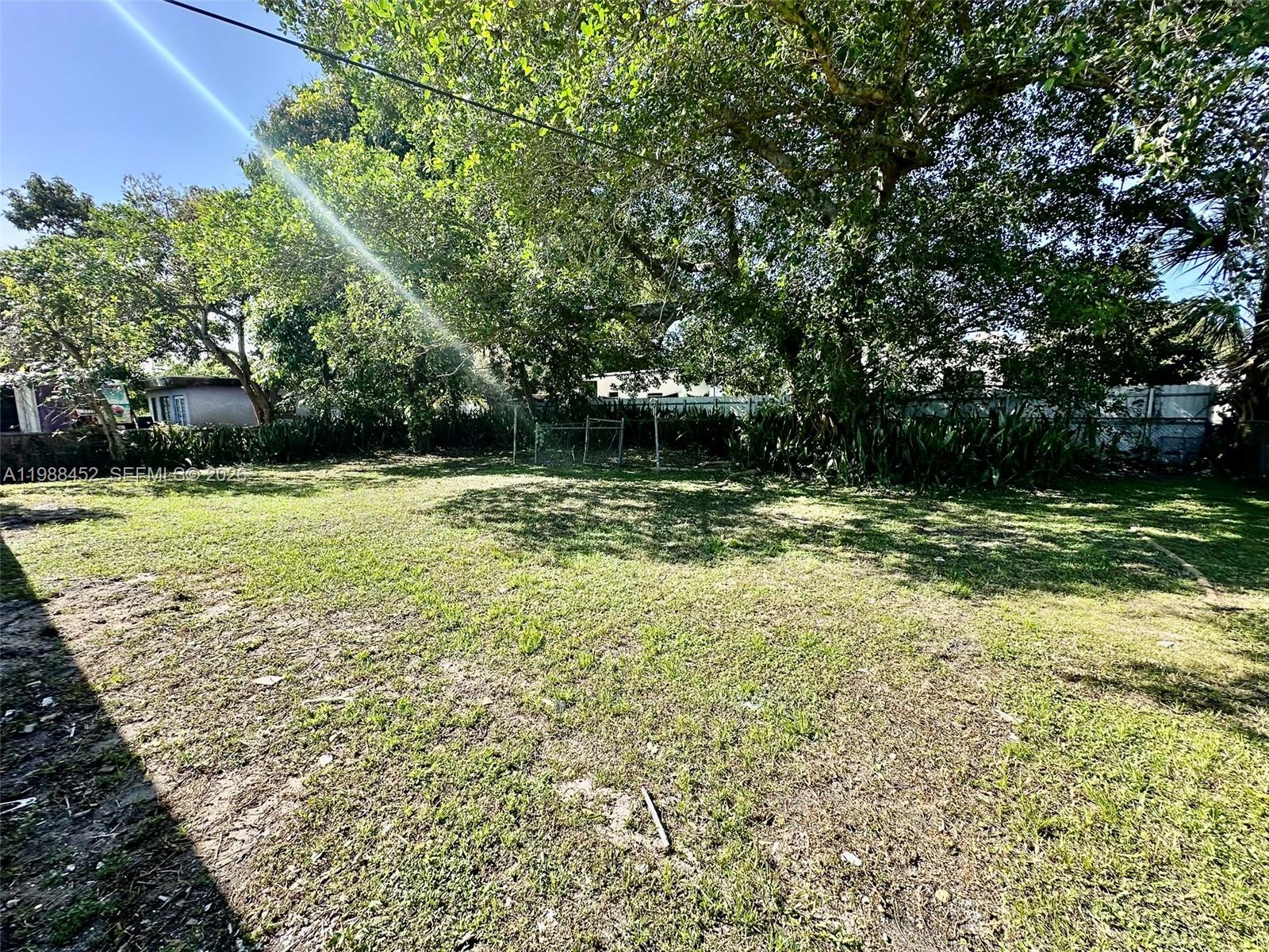 BUNCHE PARK - Residential Lease