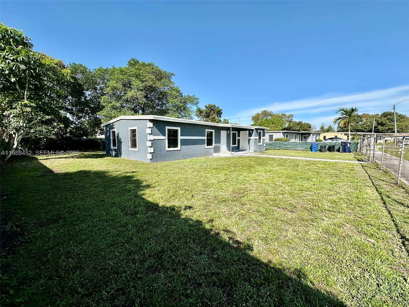 BUNCHE PARK - Residential Lease