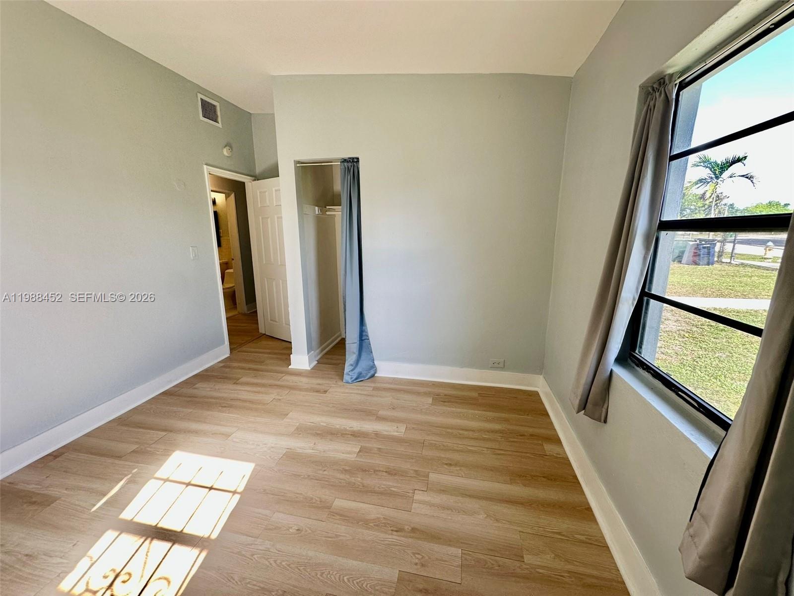 BUNCHE PARK - Residential Lease