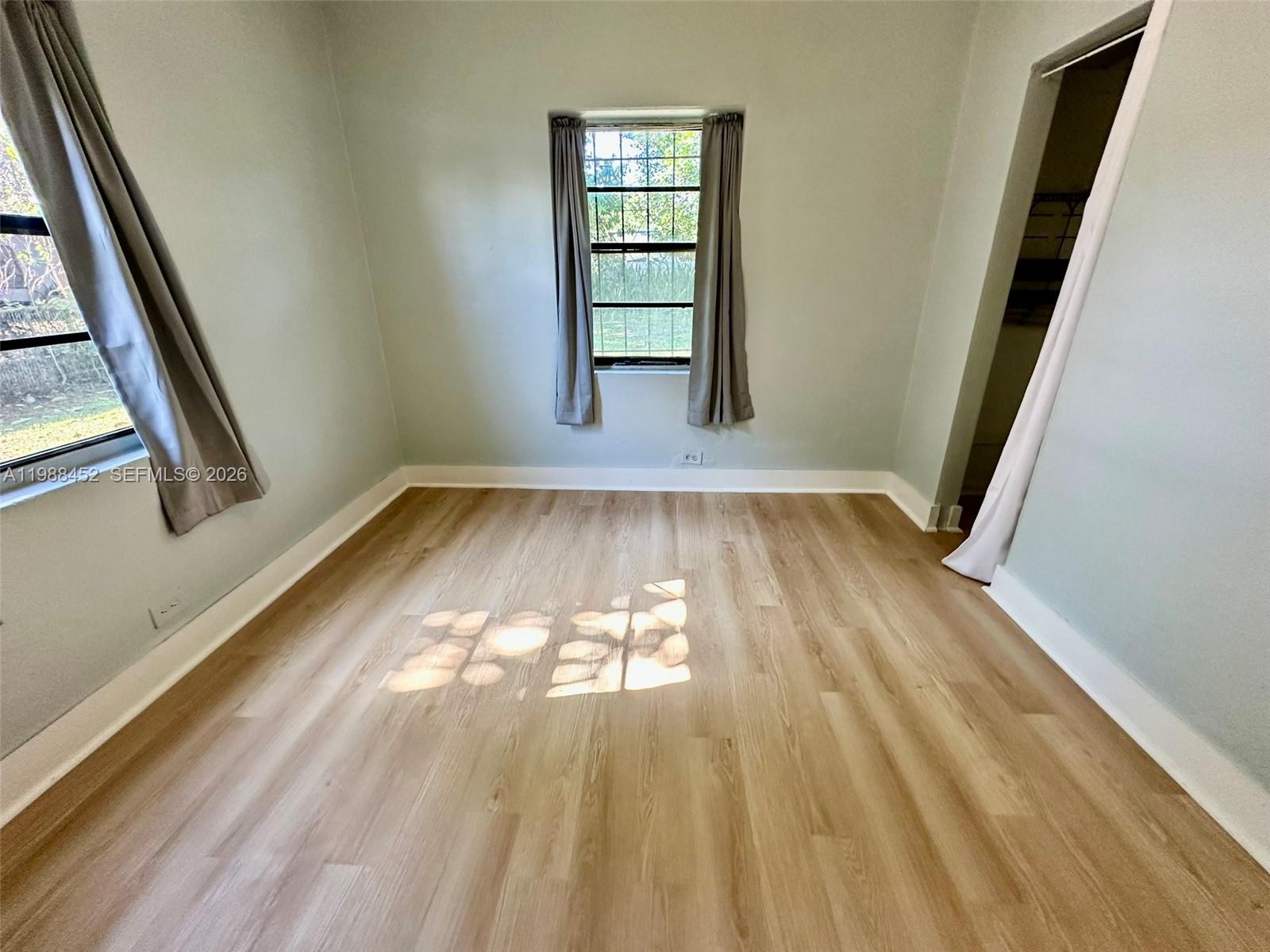 BUNCHE PARK - Residential Lease