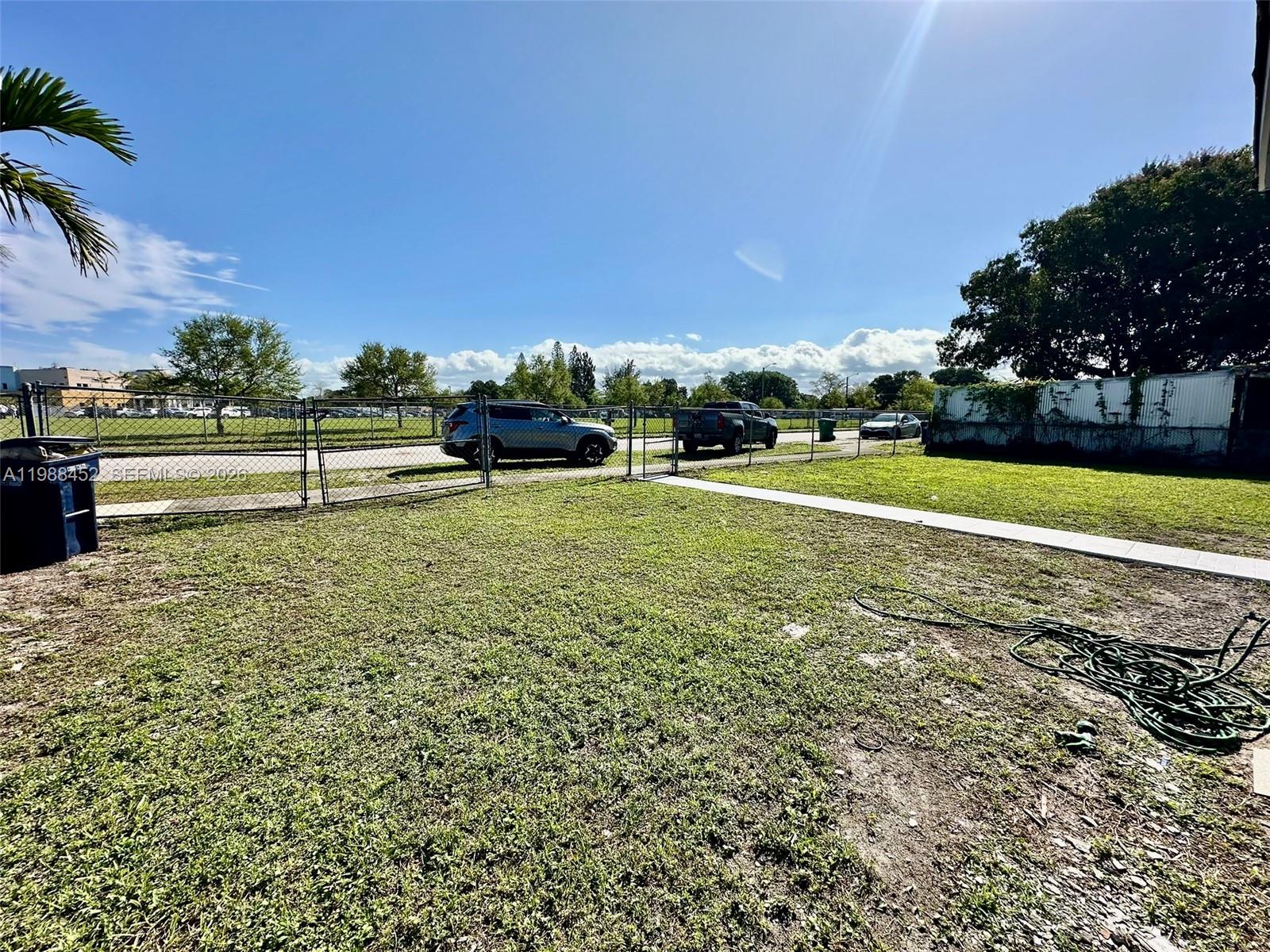 BUNCHE PARK - Residential Lease