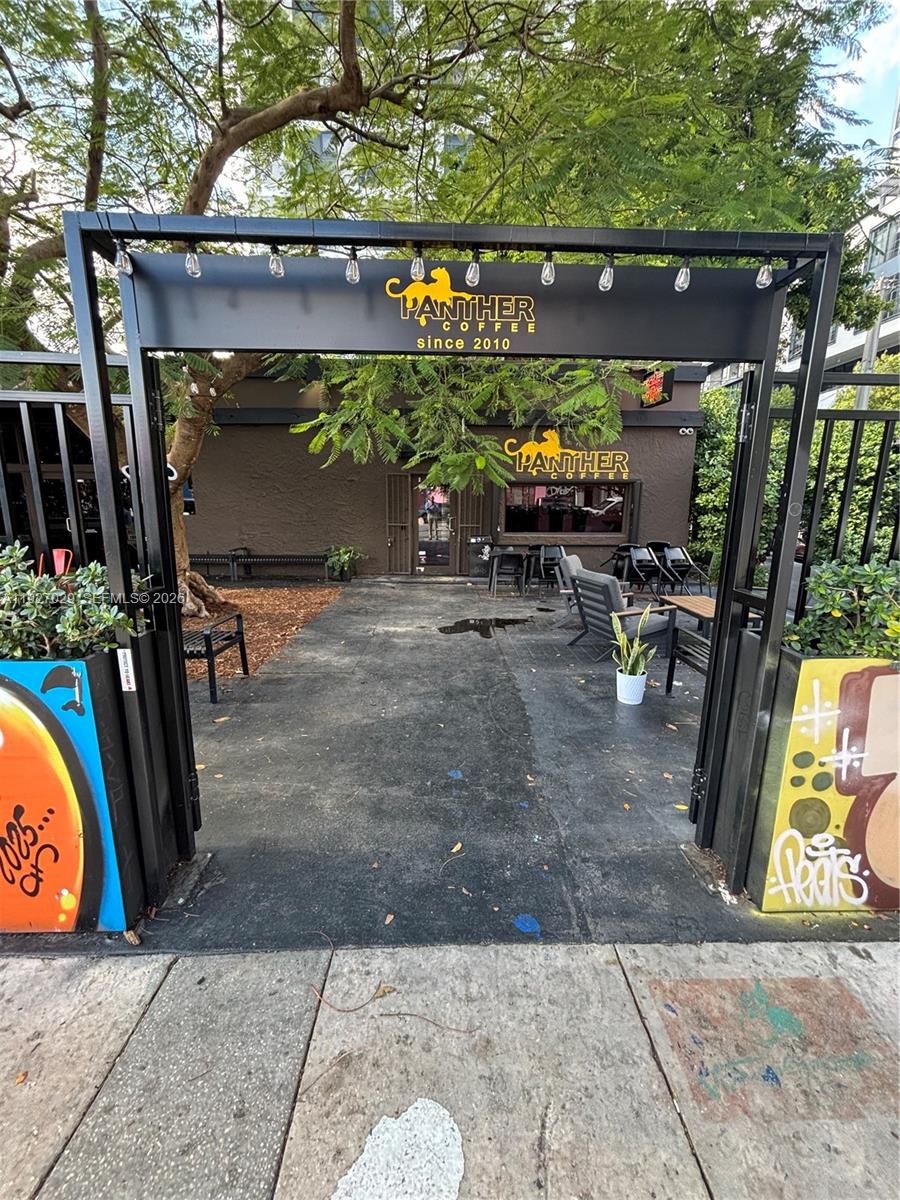 250 WYNWOOD CONDO - Residential