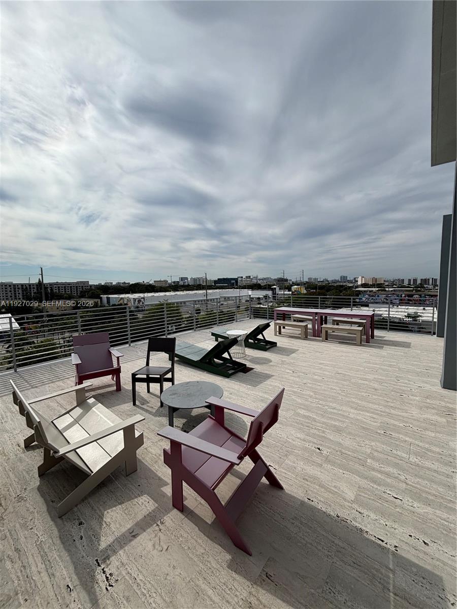 250 WYNWOOD CONDO - Residential