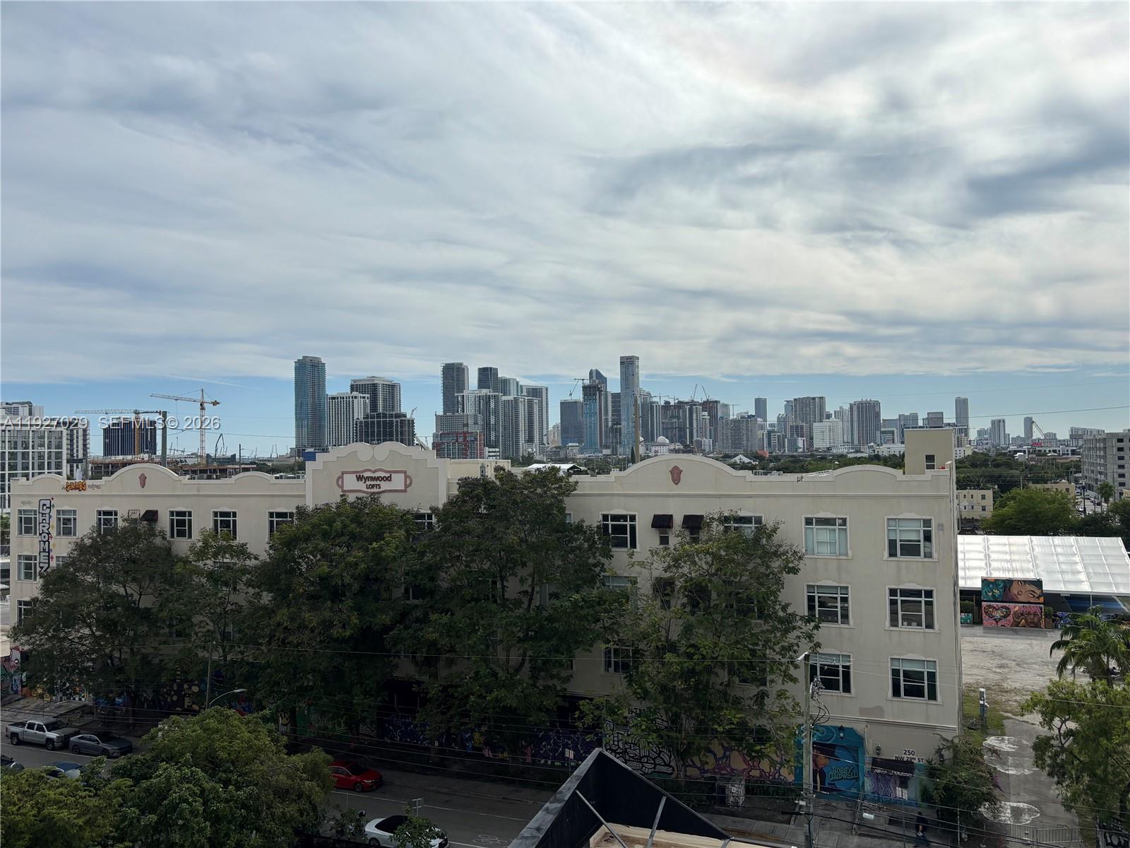 250 WYNWOOD CONDO - Residential