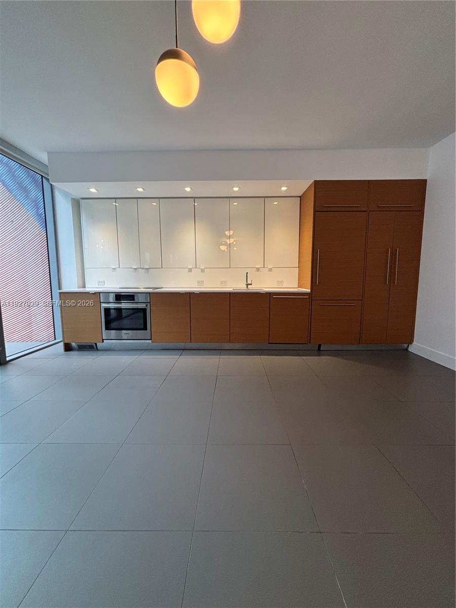 250 WYNWOOD CONDO - Residential