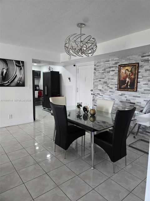 6195 Rock Island Rd 409 Tamarac FL 33319